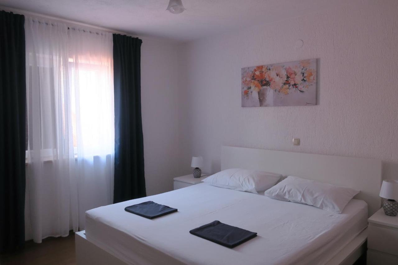 Mesic Apartment 塞尼 外观 照片